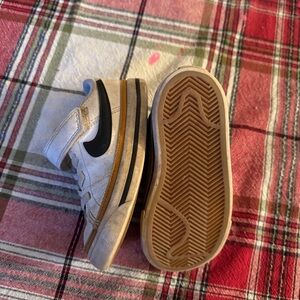 Nike Kids White and Black Sneakers with Tan Accents